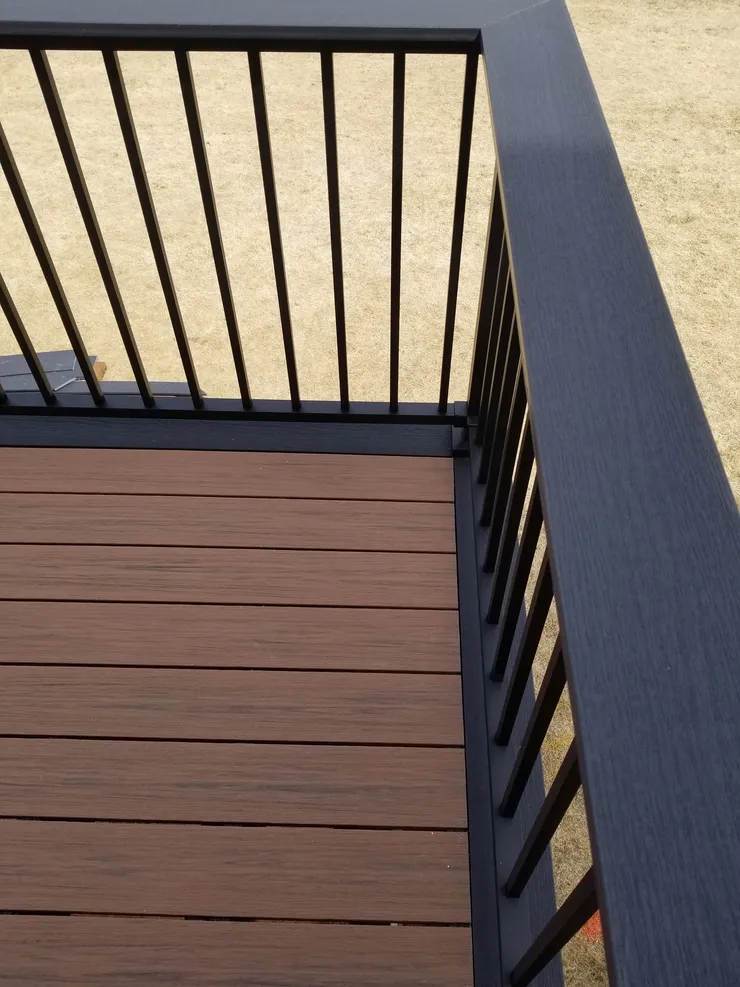 Big Lake 2020 Deckorators Mesa deck project - Foremost Construction